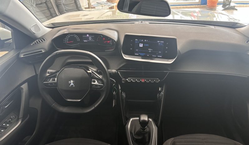 Peugeot 2008 1.6 HDI 110cv ALLURE AÑO 2021 lleno