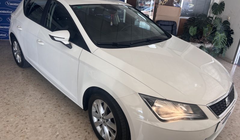 Seat Leon 1.6 TDi 105cv STYLE lleno