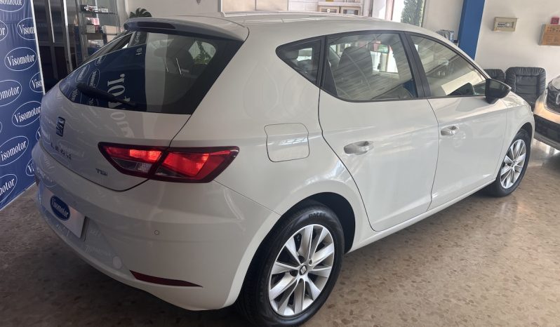 Seat Leon 1.6 TDi 105cv STYLE lleno