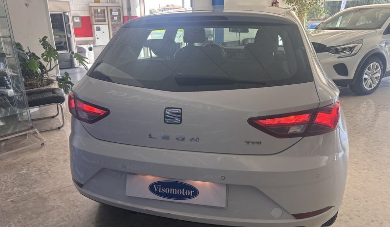 Seat Leon 1.6 TDi 105cv STYLE lleno