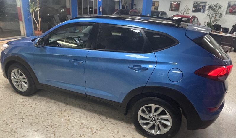 Hyundai Tucson 1.7 CRDi 115cv Drive Link Skye lleno