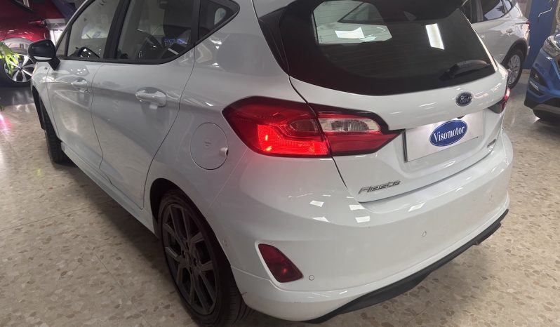 Ford Fiesta lleno